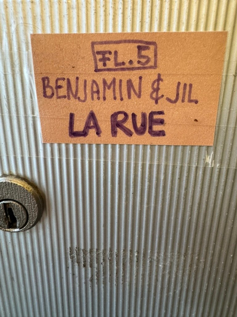 Fl. 5 — Benjamin & Jil La Rue
